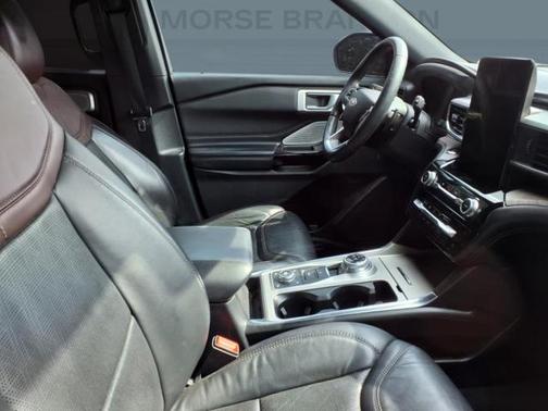 2021 Ford Explorer Platinum