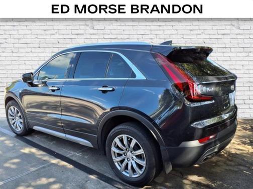 2022 Cadillac XT4 Premium Luxury