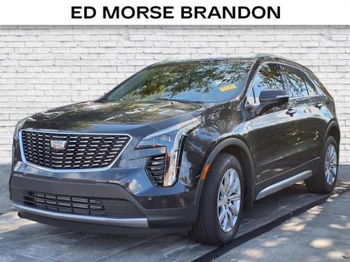 2022 Cadillac XT4 Premium Luxury