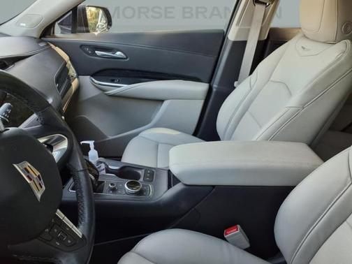 2022 Cadillac XT4 Premium Luxury