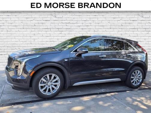 2022 Cadillac XT4 Premium Luxury