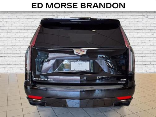 2022 Cadillac Escalade Sport