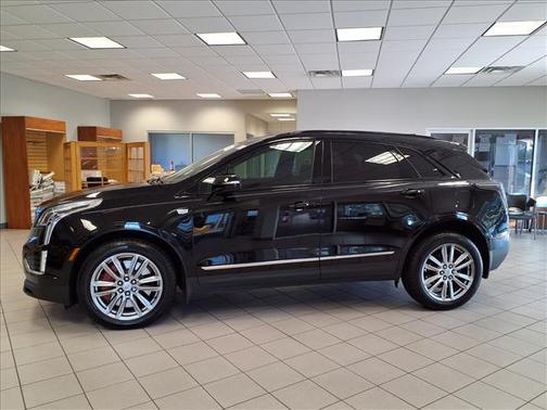 2023 Cadillac XT5 Sport