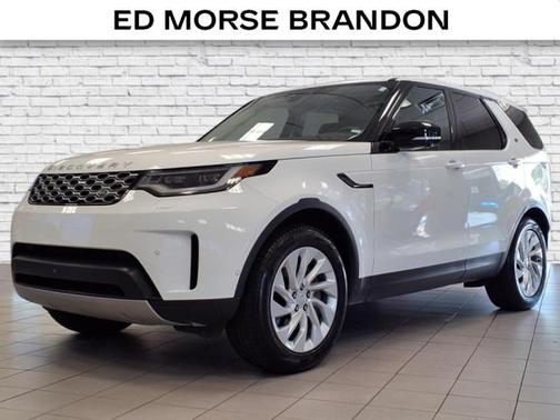 2024 Land Rover Discovery P300 S