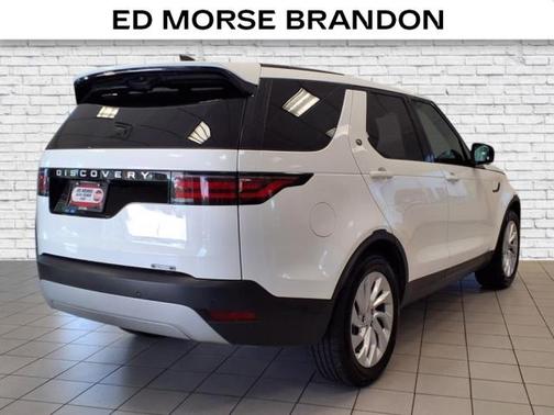 2024 Land Rover Discovery P300 S