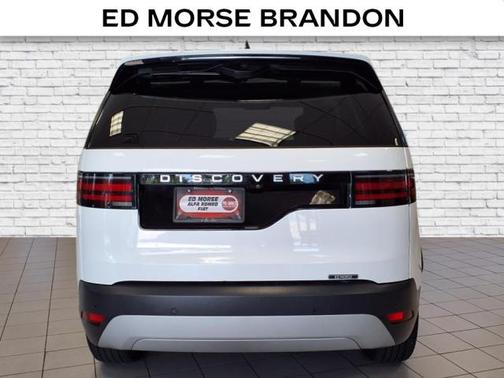 2024 Land Rover Discovery P300 S