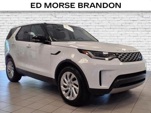 2024 Land Rover Discovery P300 S