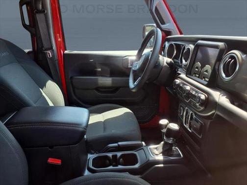 2023 Jeep Gladiator Overland