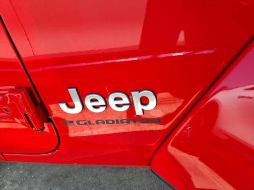 2023 Jeep Gladiator Overland