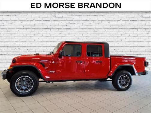 2023 Jeep Gladiator Overland