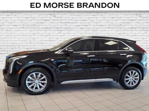 2022 Cadillac XT4 Premium Luxury