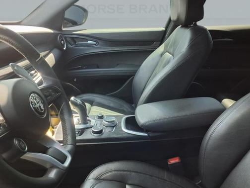 2022 Alfa Romeo Stelvio Sprint
