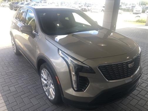 2022 Cadillac XT4 Luxury