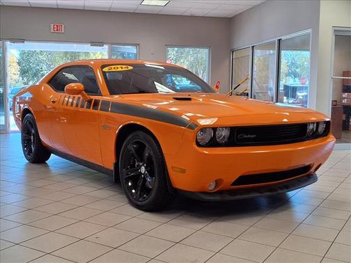 2014 Dodge Challenger SXT