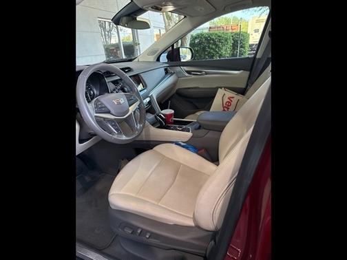 2022 Cadillac XT5 Premium Luxury