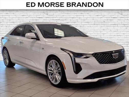 2022 Cadillac CT4 Premium Luxury