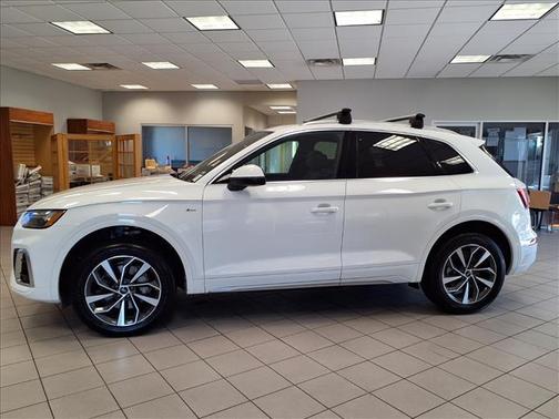 2024 Audi Q5 45 S line Premium Plus