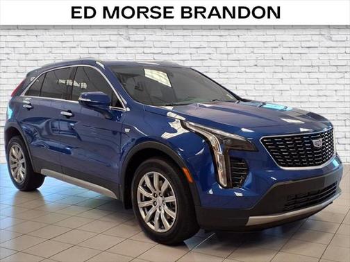 2022 Cadillac XT4 Premium Luxury