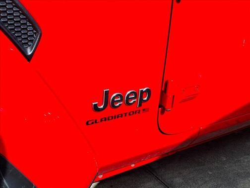 2023 Jeep Gladiator Overland
