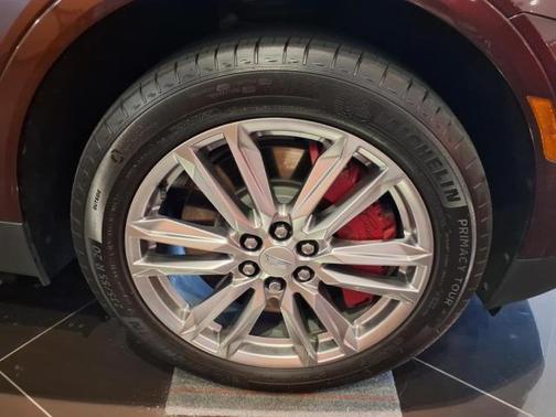 2022 Cadillac XT5 Sport
