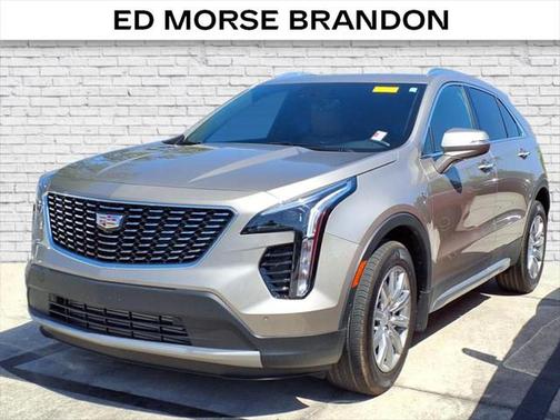 2022 Cadillac XT4 Premium Luxury