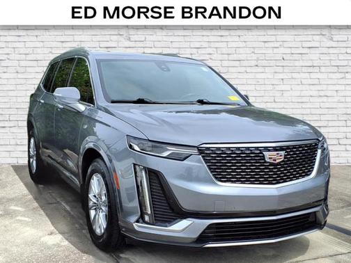 2022 Cadillac XT6 Luxury FWD