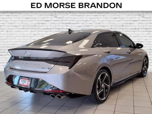 2023 Hyundai ELANTRA SE