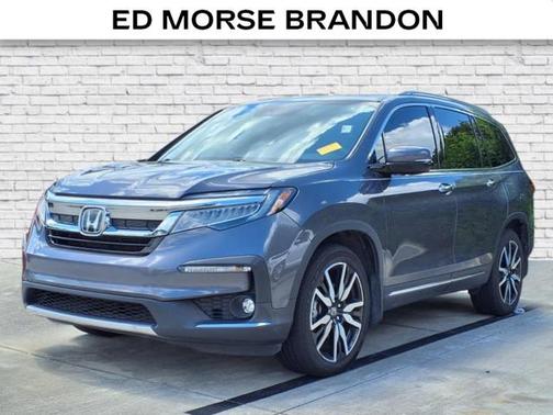 2022 Honda Pilot Touring 8-Passenger