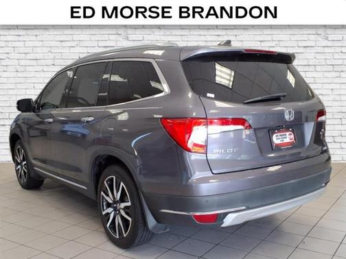 2022 Honda Pilot Touring 8-Passenger
