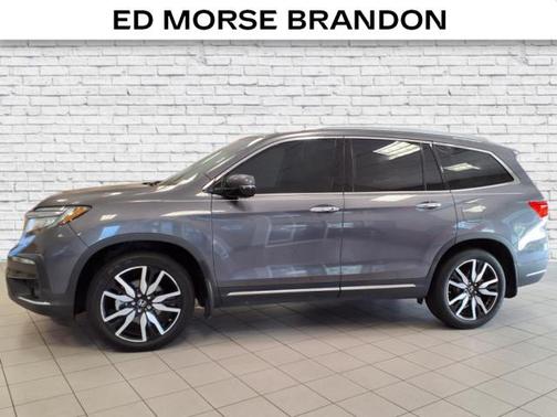2022 Honda Pilot Touring 8-Passenger