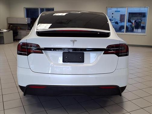 2022 Tesla Model X Plaid Tri Motor All-Wheel Drive