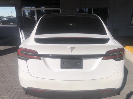 2022 Tesla Model X Plaid Tri Motor All-Wheel Drive