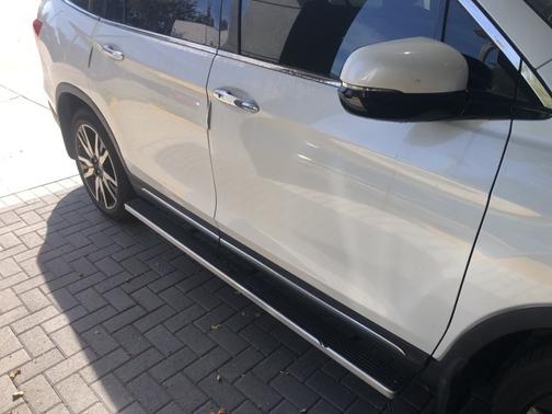2022 Honda Pilot Touring 8-Passenger