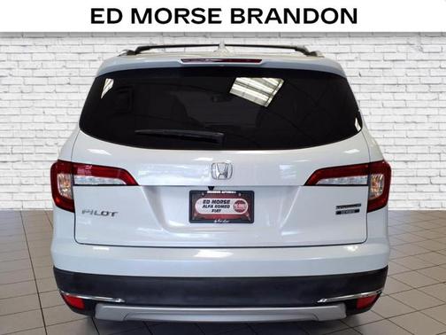 2022 Honda Pilot Touring 8-Passenger
