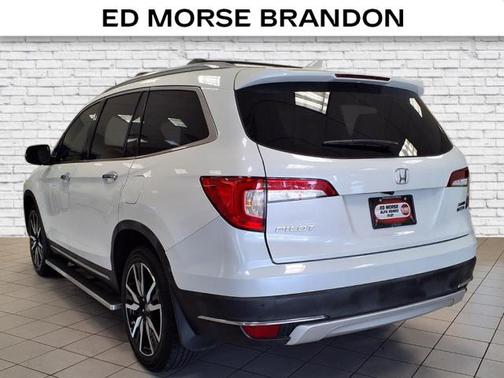 2022 Honda Pilot Touring 8-Passenger
