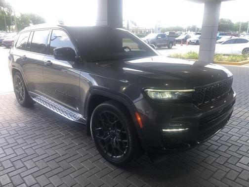 2023 Jeep Grand Cherokee L Summit Reserve
