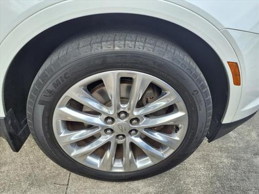 2019 Cadillac XT5 Premium Luxury