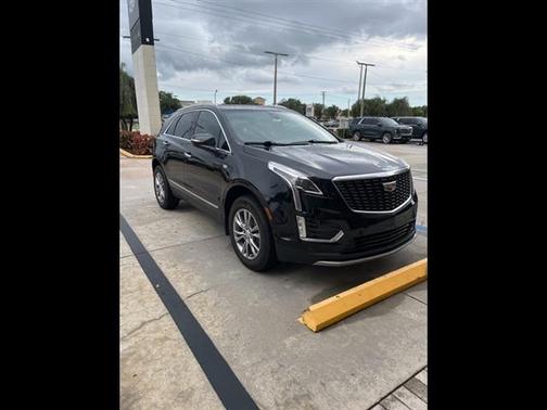 2022 Cadillac XT5 Premium Luxury