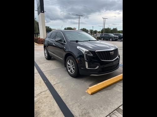 2022 Cadillac XT5 Premium Luxury