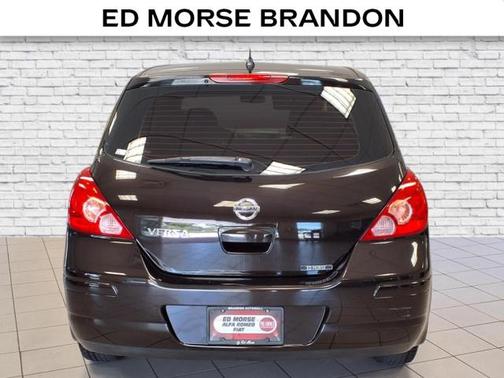 2012 Nissan Versa 1.8 S