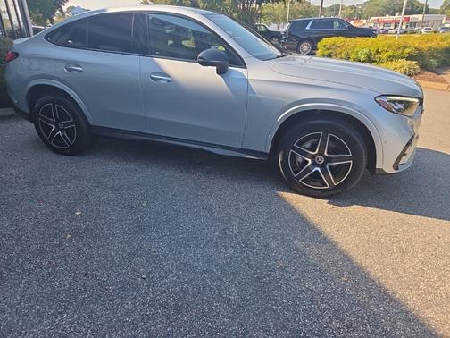 2025 Mercedes-Benz GLC 300 4MATIC