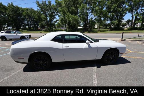 White Knuckle Clearcoat 2023 Dodge Challenger SXT