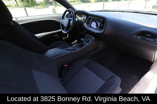 White Knuckle Clearcoat 2023 Dodge Challenger SXT