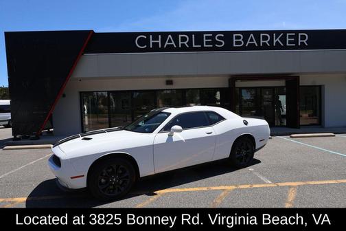 White Knuckle Clearcoat 2023 Dodge Challenger SXT