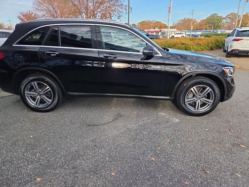 2022 Mercedes-Benz GLC 300 