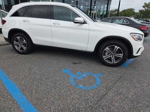 2022 Mercedes-Benz GLC 300 4MATIC