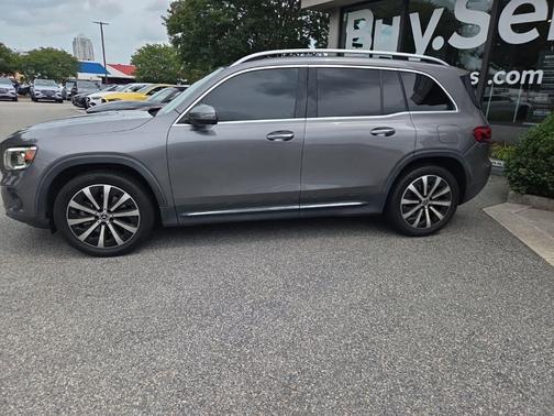 Mountain Grey Metallic 2020 Mercedes-Benz GLB 250 Base