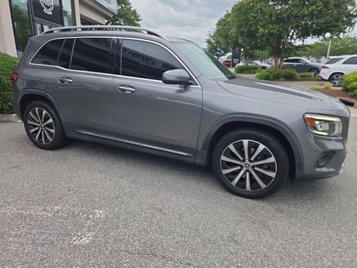 Mountain Grey Metallic 2020 Mercedes-Benz GLB 250 Base