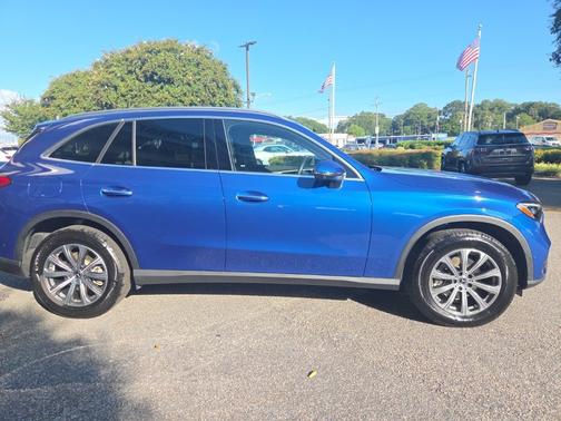 2024 Mercedes-Benz GLC 300