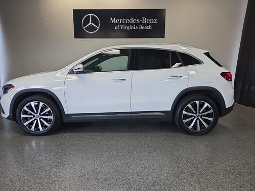 Polar White 2023 Mercedes-Benz GLA 250 4MATIC